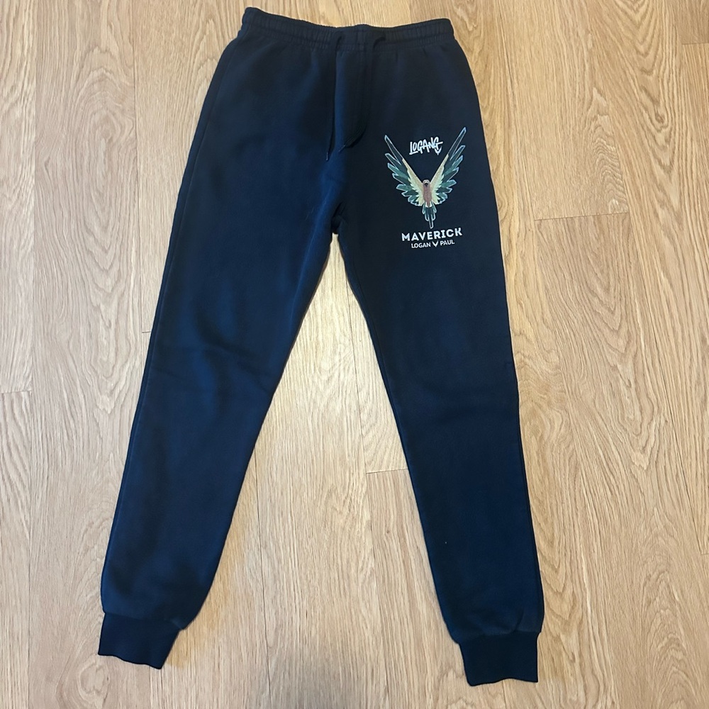 Maverick Logan Paul Logang YouTube black jogger sweatpants streamer influencer